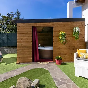 https://luxury-summer-house.hotelitalianriviera.com